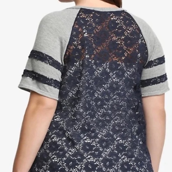 Torrid Short Sleeve Lace Football Tee Size 2x - Picture 8 of 8